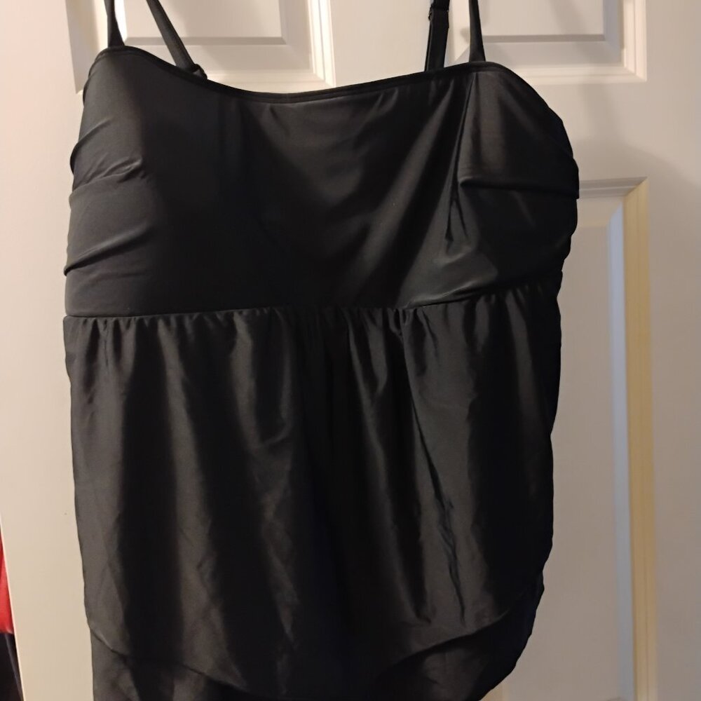 Lane Bryant swim top 26 NWT swimsuit black